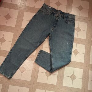 NEW! Zara Slim Straight Medium Wash Distressed Retro Style Jeans